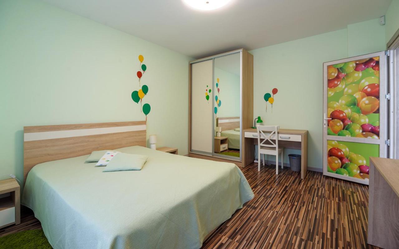 Colored Balloons - 3 Bedrooms, 3 Bathrooms, Equipped Large Apartments Lviv Exterior foto