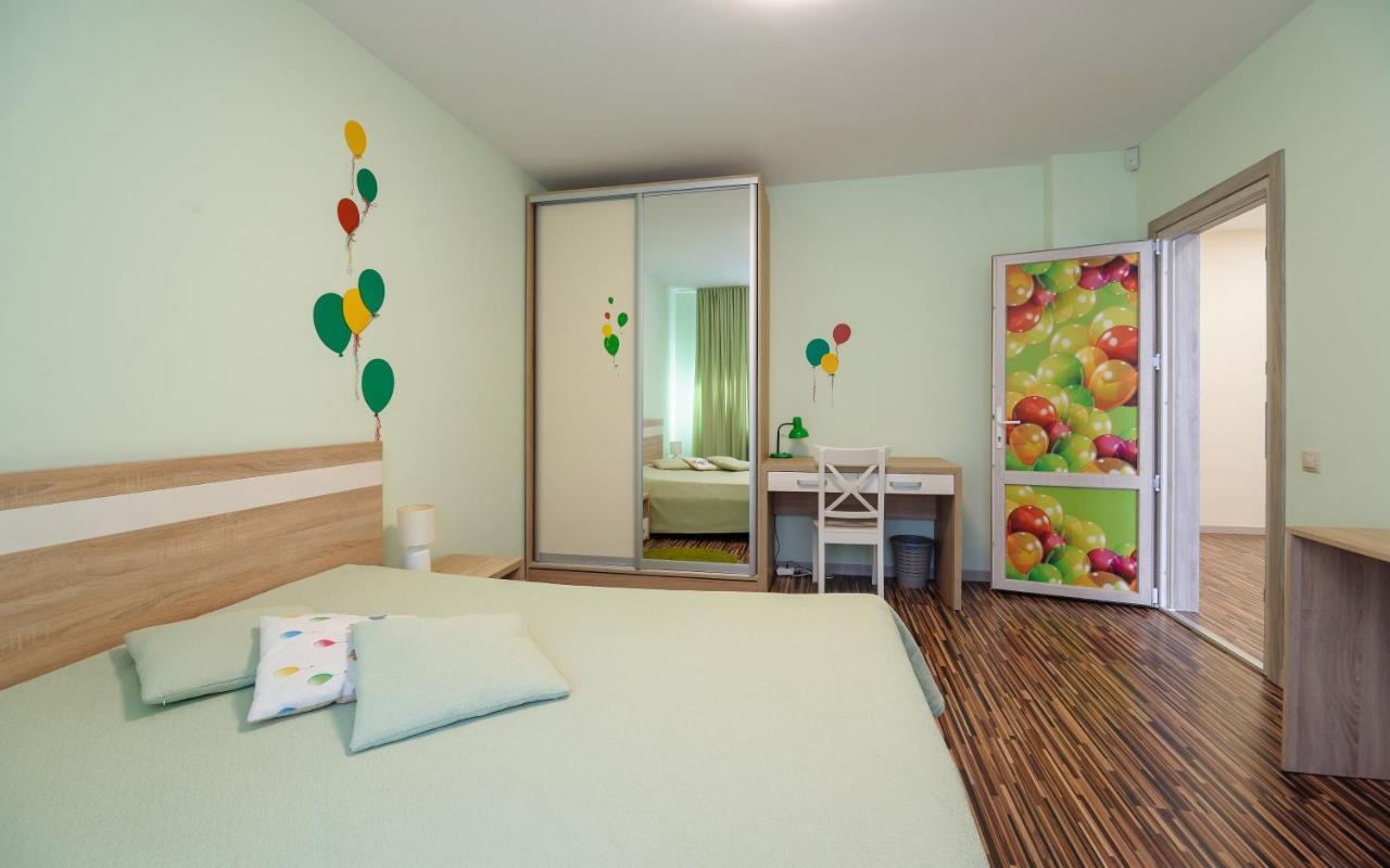 Colored Balloons - 3 Bedrooms, 3 Bathrooms, Equipped Large Apartments Lviv Exterior foto