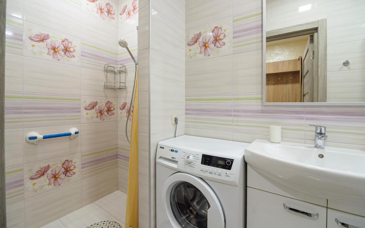 Colored Balloons - 3 Bedrooms, 3 Bathrooms, Equipped Large Apartments Lviv Exterior foto
