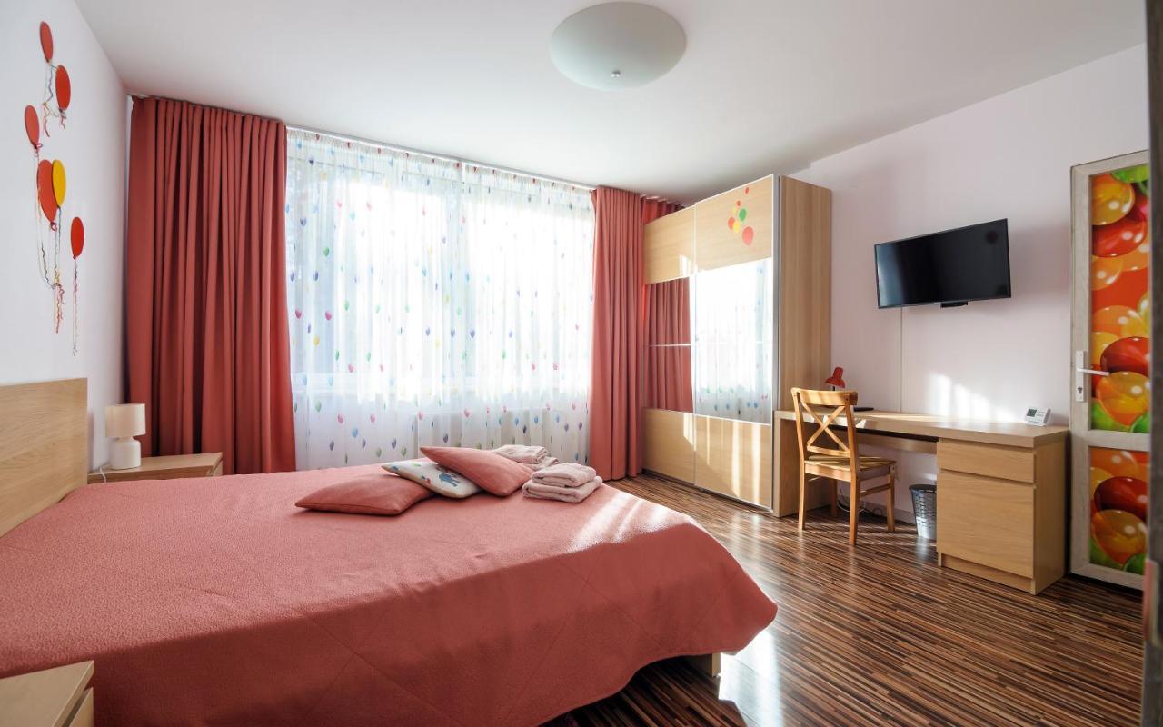 Colored Balloons - 3 Bedrooms, 3 Bathrooms, Equipped Large Apartments Lviv Exterior foto