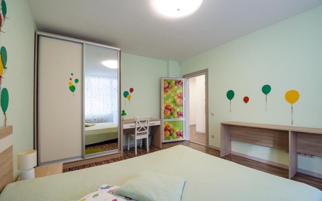 Colored Balloons - 3 Bedrooms, 3 Bathrooms, Equipped Large Apartments Lviv Exterior foto