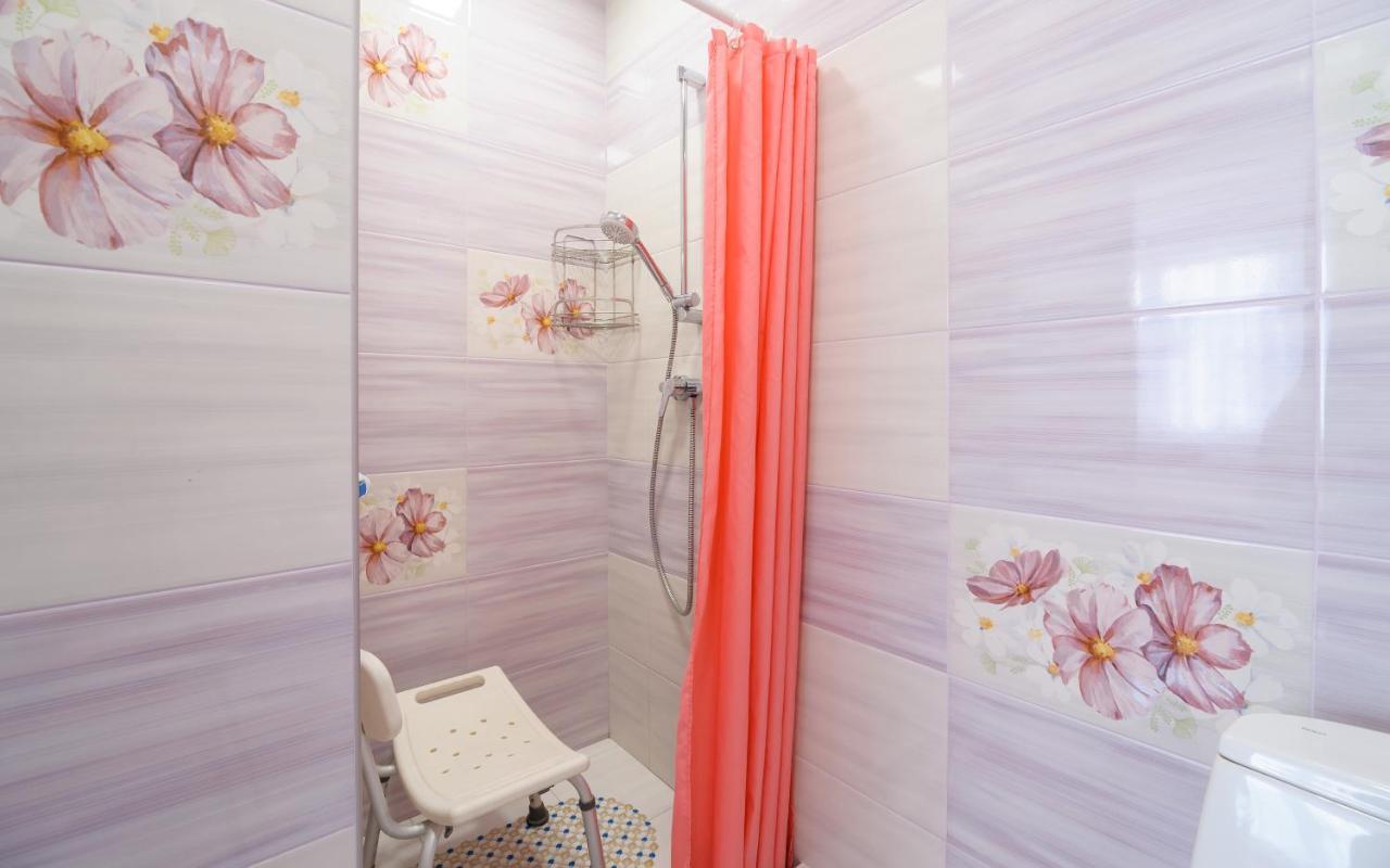 Colored Balloons - 3 Bedrooms, 3 Bathrooms, Equipped Large Apartments Lviv Exterior foto